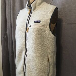 Patagonia fleece vest.